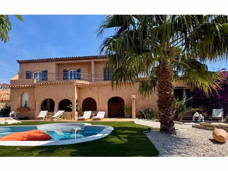 maison fréjus 231 m² t-5 à vendre  819 000 €