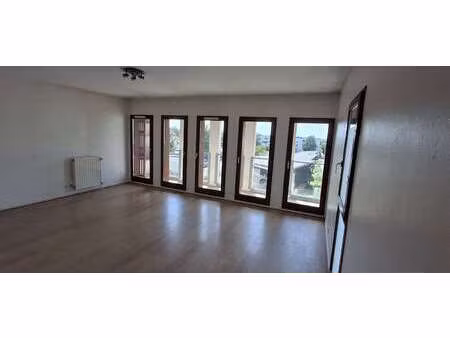vente appartement 4 pièces à saint-jacques-de-la-lande (35136) : à vendre 4 pièces / 74m² 