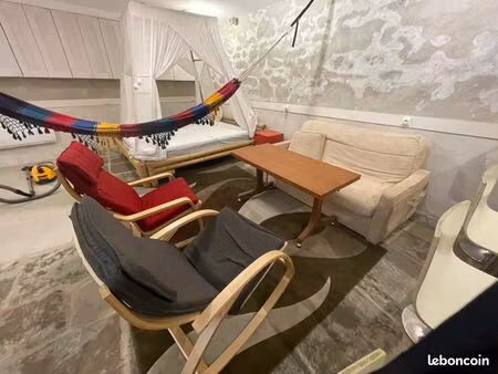 studio meublé à louer au rosmeur