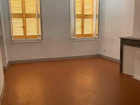 appartement 1 pièce 56 m²