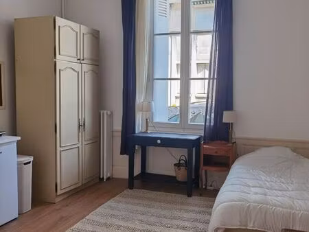 studio meublé tours centre  place jean jaures à 5 min