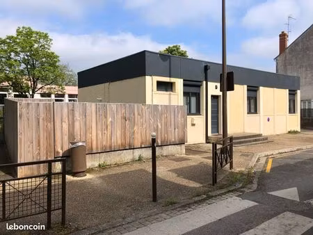 maison rare à louer
