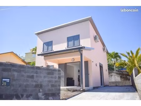 villa 5 pièces 107 m²