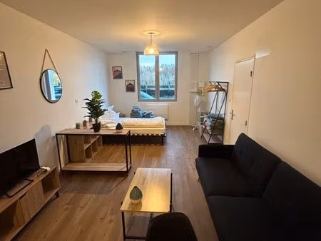 studio meublé libre immédiatement