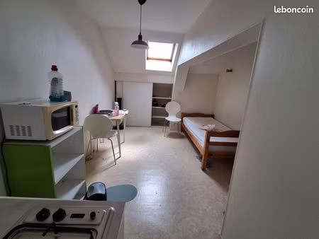 studio 1 pièce 13 m²