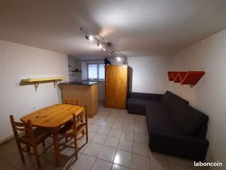 studio 1 pièce 19 m²