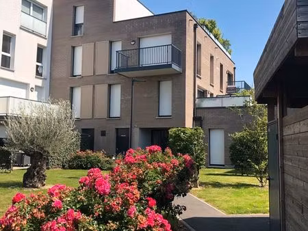 loue marcq-en-barœul – t2 lumineux de 46 m² avec balcon  parking et domotique  au calme da