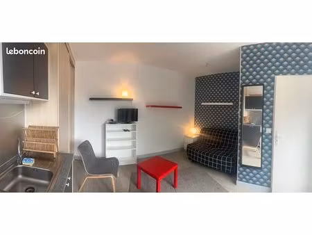 studio meublé et équipé en bail courte durée