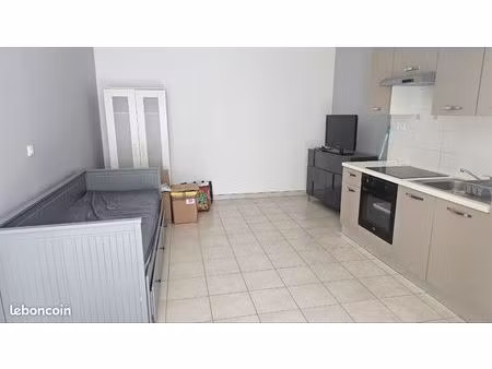 studio rez-de-chaussée de jardin