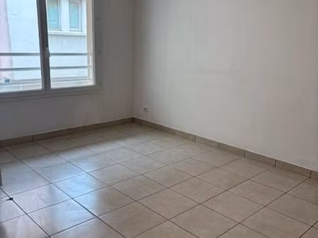 appartement 3 pièces 46 m²
