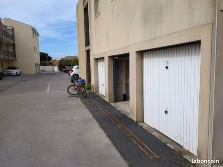 garage à louer
