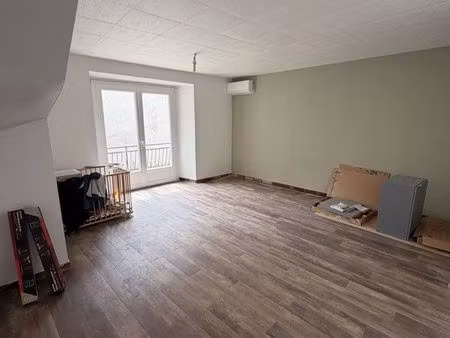 maison de ville dans cité de caractère