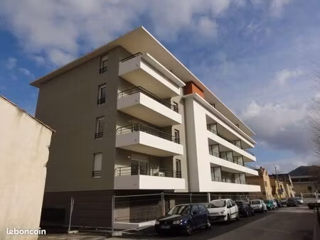t1 31m² bail étudiant résidence récente clim iut 200m dpe a & a