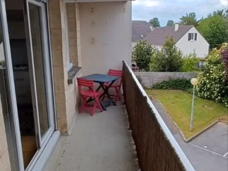 studio + balcon + cave + place de parking