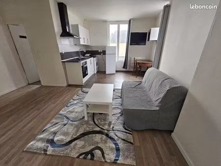 t2 35 m² — appartement meublé  calme & tout équipé 770 / mois