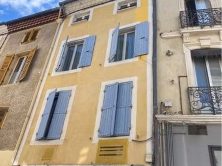 location t2 avec mezzanine à montélimar