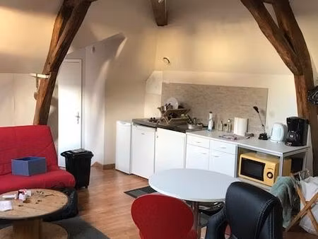 studio orléans  rue jeanne d’arc  tbe  26m²  500 cc