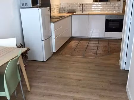 f2 52m² avec dressing séparé  5 min gare