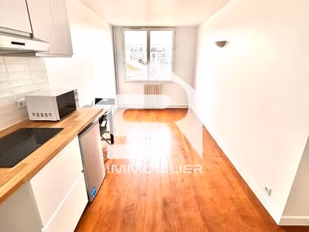 studio 1 pièce 22 m²