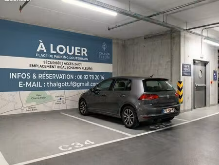 place de parking sécurisée saint-denis (champ-fleuri)