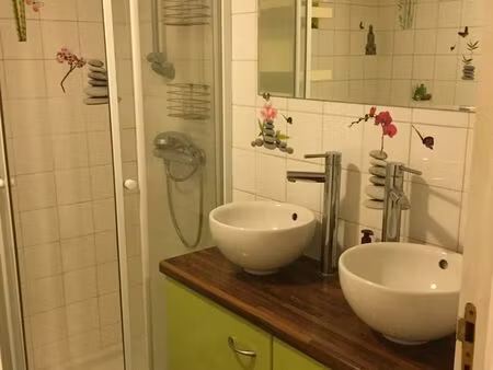 petite maison de ville individuelle