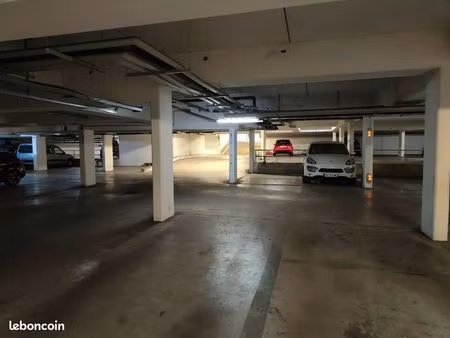 place de parking sous terrain