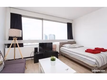 studio 1 pièce 27 m²