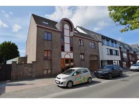 appartement à louer à dorpsstraat 36 sijsele (rwc42692)