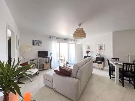 location appartement 3 pièces à bruz (35170) : à louer 3 pièces / 64m² bruz