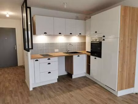 location appartement 2 pièces à rennes (35000) : à louer 2 pièces / 41m² rennes