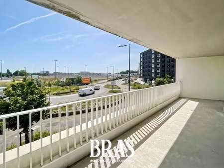 location appartement 3 pièces à nantes (44000) : à louer 3 pièces / 63m² nantes