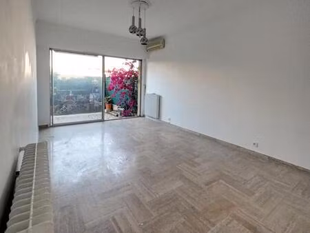 potentiel 2 pièces - terrasse - centre-ville – accès pmr
