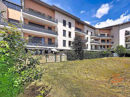 appartement cessy 3 pièce(s) 70 m2