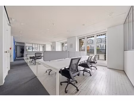 location bureaux 128 m²