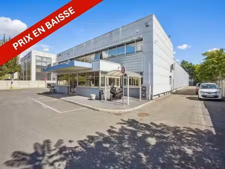 vente local d’activités 2525m²