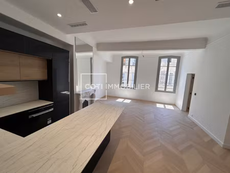 aix-en-provence - proche place de verdun - 4 pieces renove a
