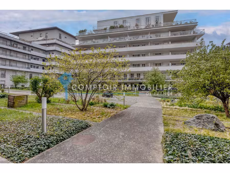 grenoble caserne de bonne - t3 en rez-de-jardin