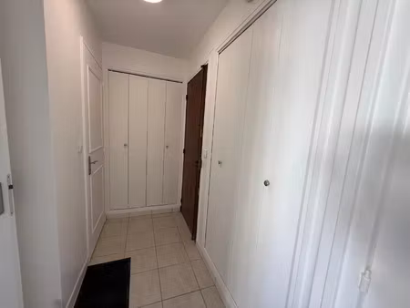 charmant t2 de 43 26 m² en rez-de-chaussée à rosny-sous-bois – chauffage collectif