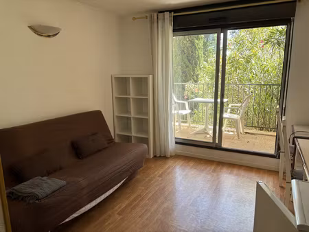 studio semi-meuble - 18m2 - euromedecine