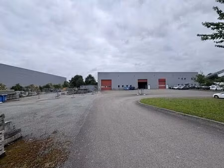 location local d’activités campbon 44750 1929m²