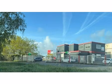 location local d’activités trignac 44570 900m²