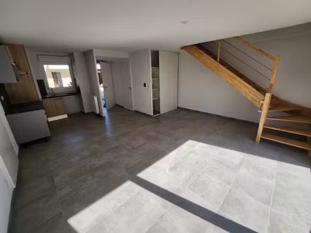 a louer maison t3 en copropriété avec garage et jardin pin