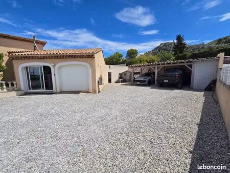 villa familiale de standing avec piscine  studio indépendant et prestations haut de gamme