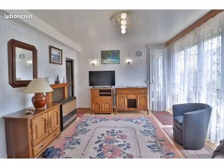 appartement 3 pièces 64 m²