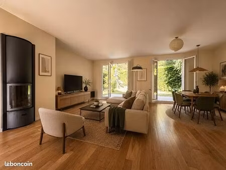 maison 7 pièces 151 m²