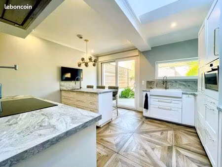 maison 4 pièces 143 m²