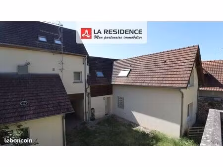 immeuble 9 pièces 171 m²