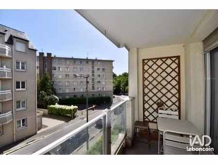 studio 1 pièce 33 m²
