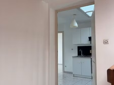 t2 lumineux de 53 m² – à deux pas de la grande place d’armentières