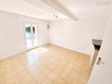 studio 1 pièce 24 m²